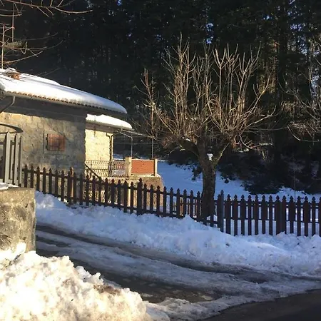 Garfagnana Spazioso Appartamento, Relax! Prenotaz Min 3 Giorni Holiday home